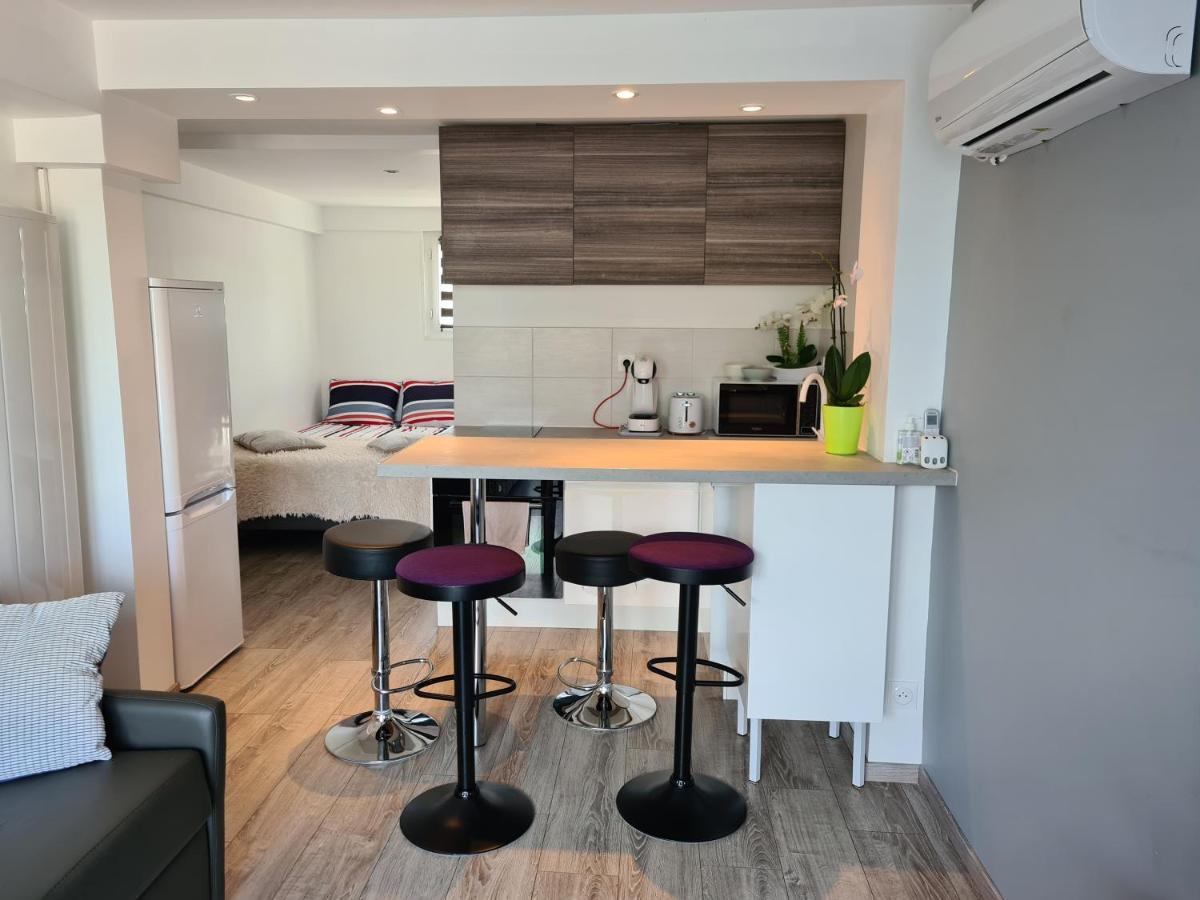 Spacieux Studio Dans Le Beaujolais Saint-Georges-de-Reneins Bagian luar foto