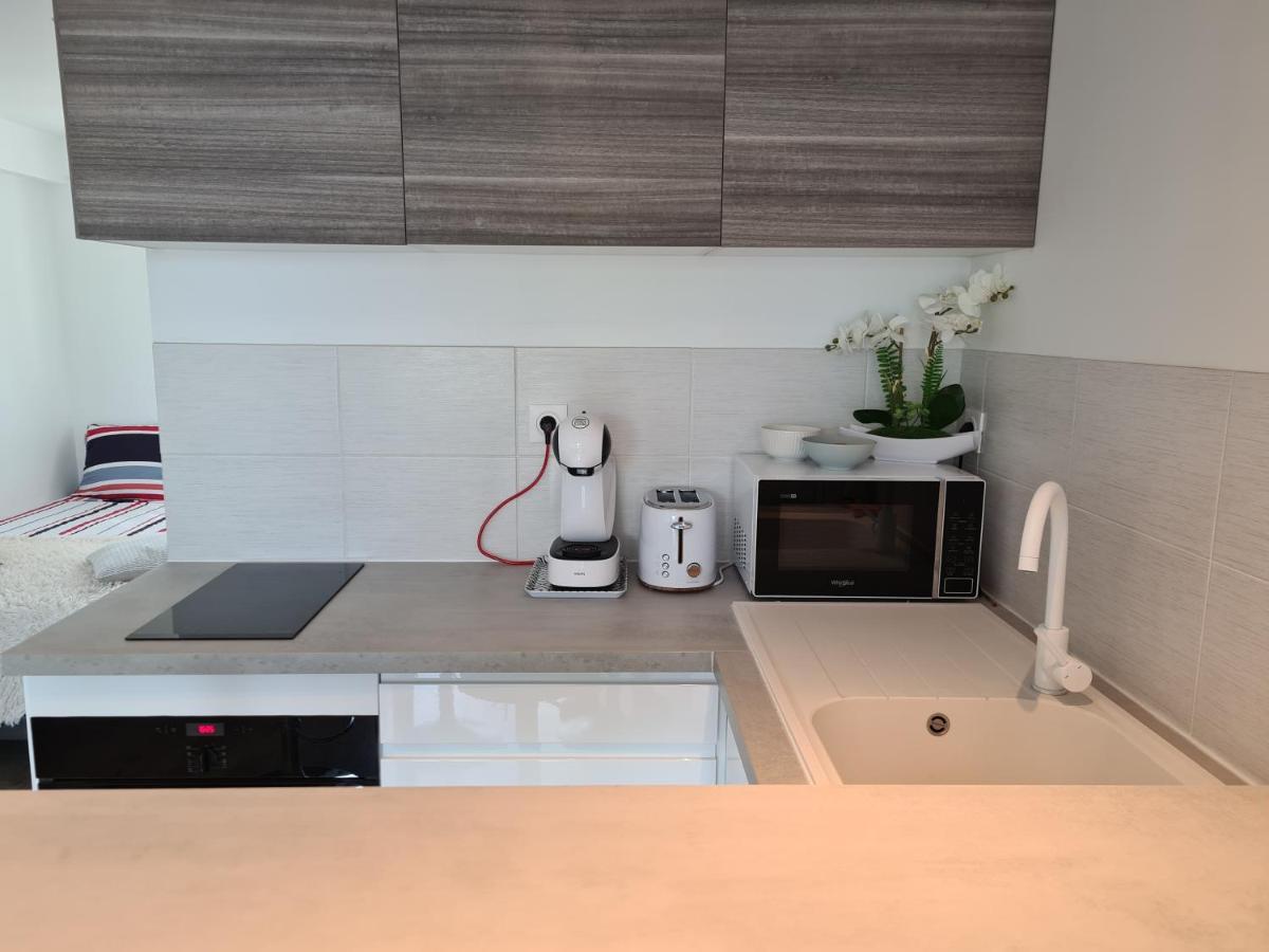 Spacieux Studio Dans Le Beaujolais Saint-Georges-de-Reneins Bagian luar foto